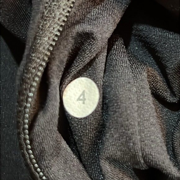 Lululemon Run Speed Squad Skirt 4 Running Shorts Black Red Striped Pickleball - Picture 9 of 9